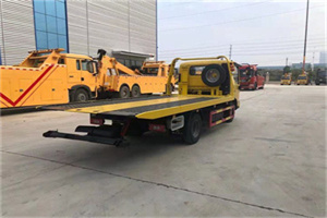 长沟非事故拖车