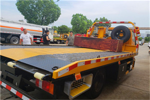 长沟附近拖车电话号码服务